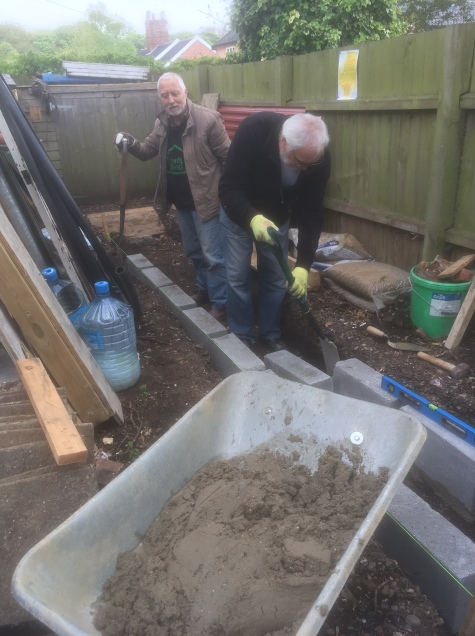 Les and John working on the trench